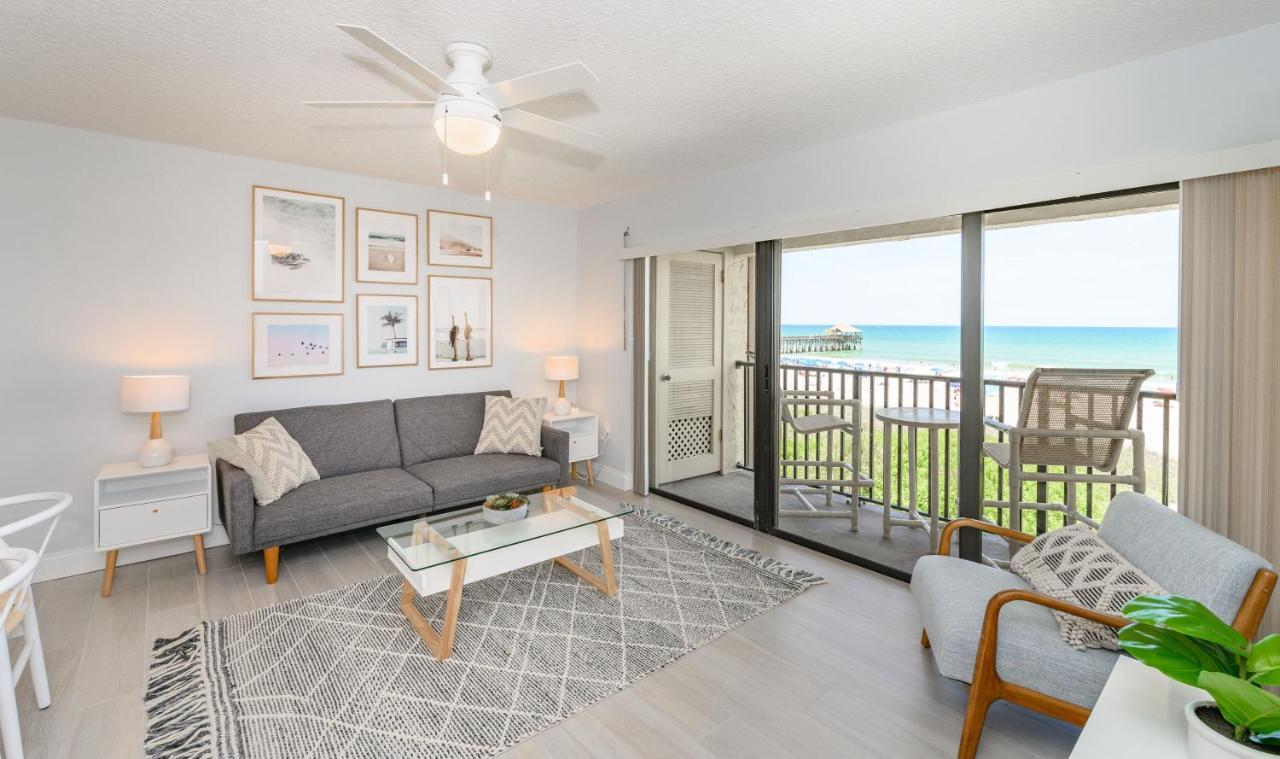 Chateau By The Sea Cocoa Beach Exterior foto
