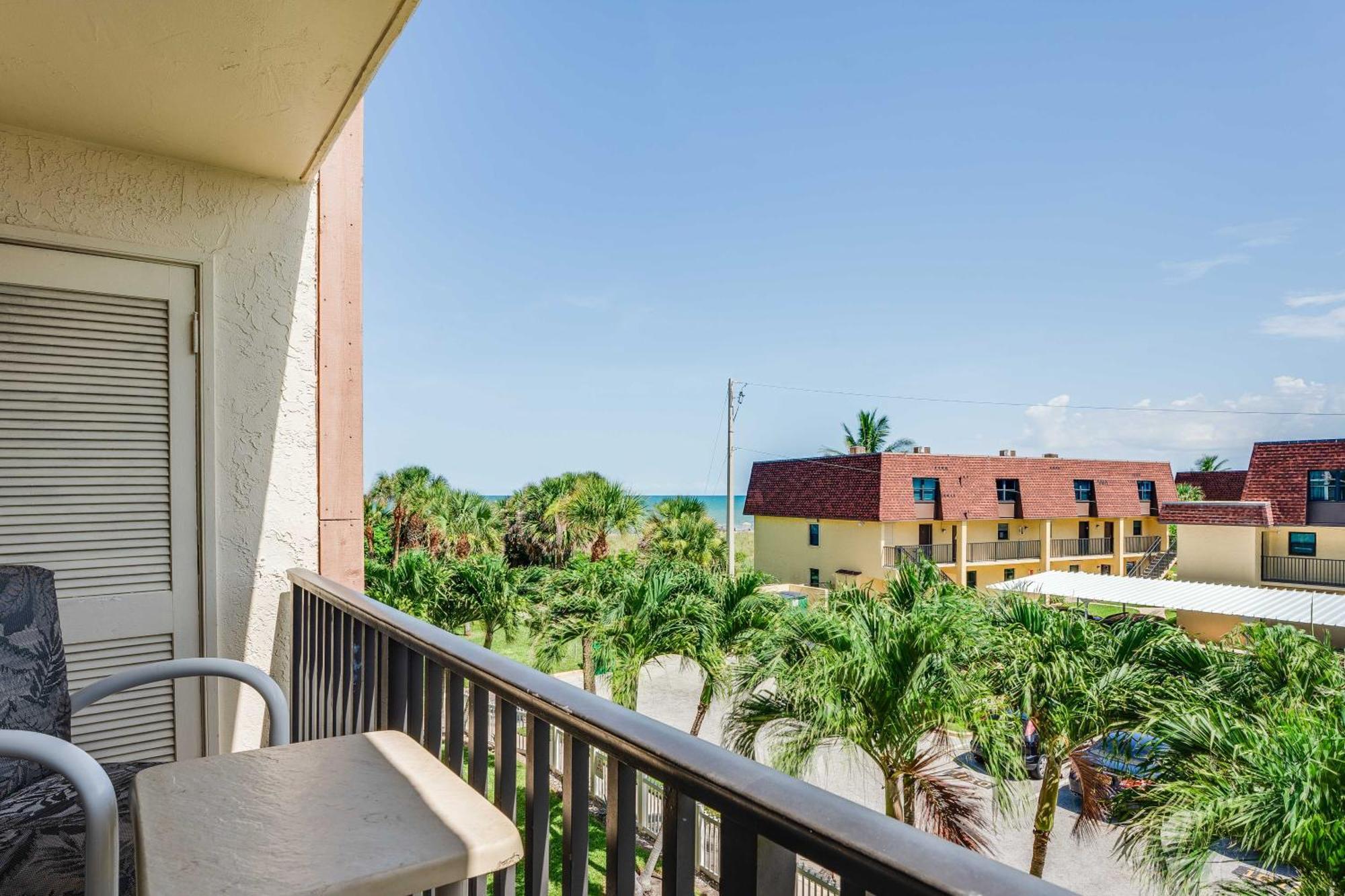 Chateau By The Sea Cocoa Beach Exterior foto